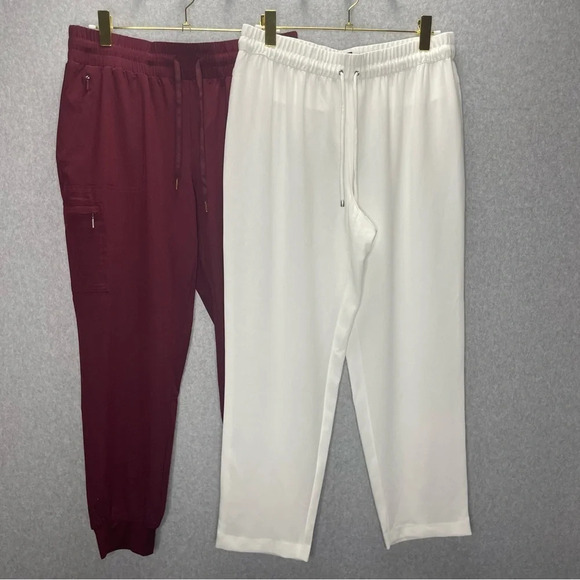 Chico’s Bundle White Tapered Leg & UPF Joggers - Picture 1 of 12